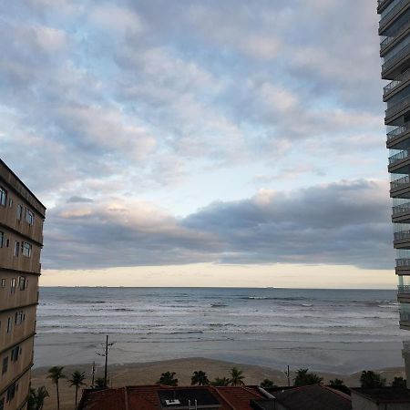 Apartamento beira-mar na praia da aviação Praia Grande (Santos) Exterior foto
